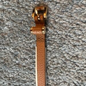 Michael Kors Leather Belt size medium in camel